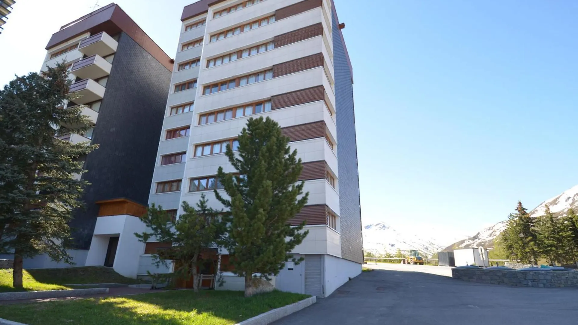 דירה סן-מרטין-דה-בלוויל Studio Pour 2 Personnes Avec Balcon Sud Face Au Jardin Esf, Proche Des Pistes Et Remontees Mecaniques - Fr-1-452-269